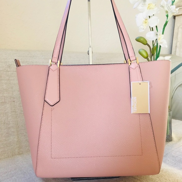 MICHAEL KORS SET ♥️ - Picture 3 of 7